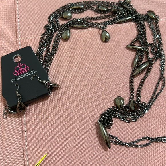 Jewelry - Looooong Pewter Necklace